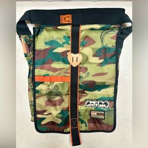 Vintage Harajuku Lovers Camo Messenger/Shoulder Bag